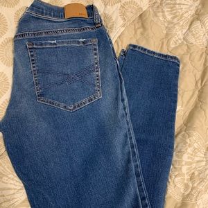 Mid-rise skinny jeans.